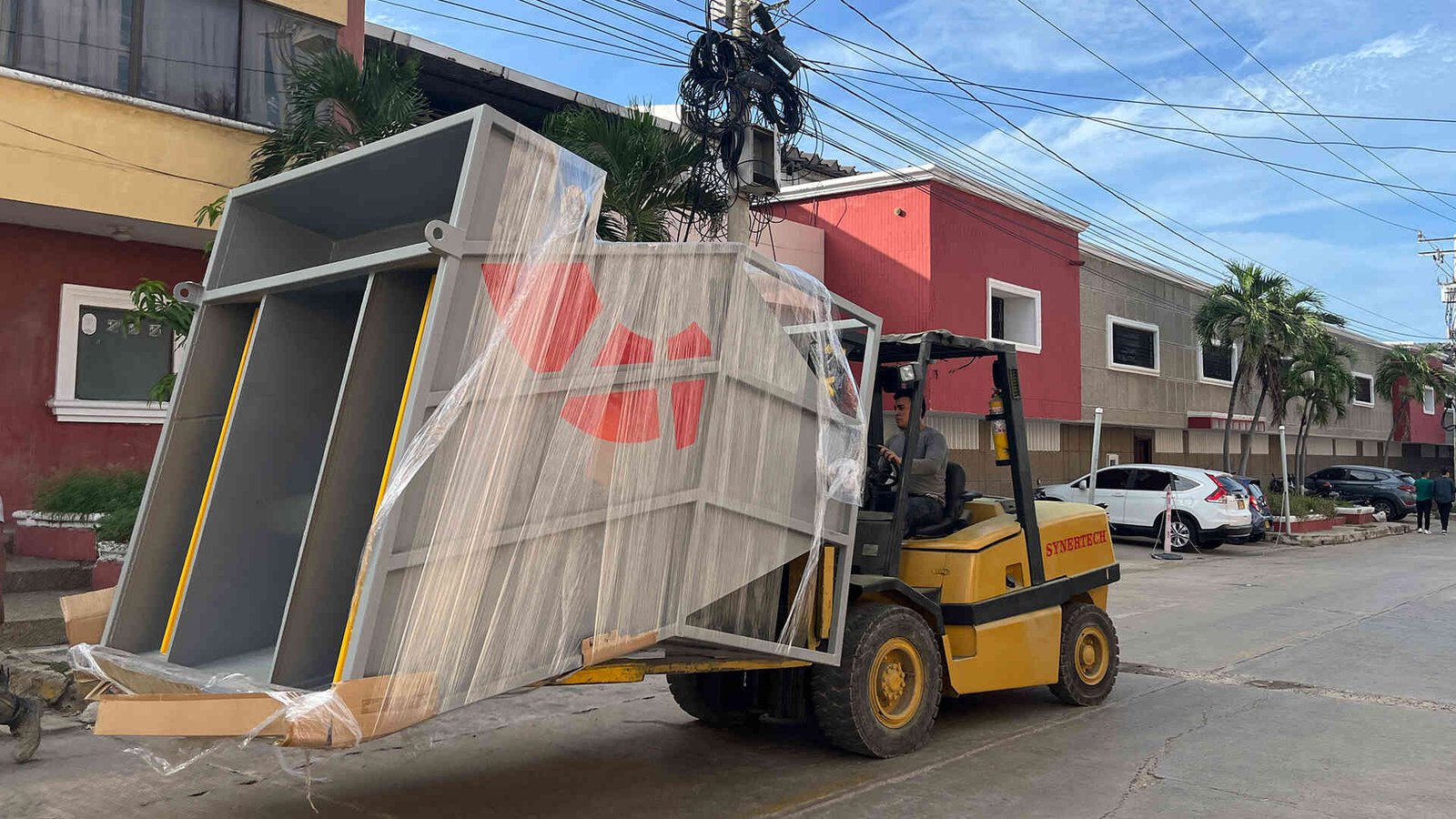 Transporte de decantador de placa inclinada